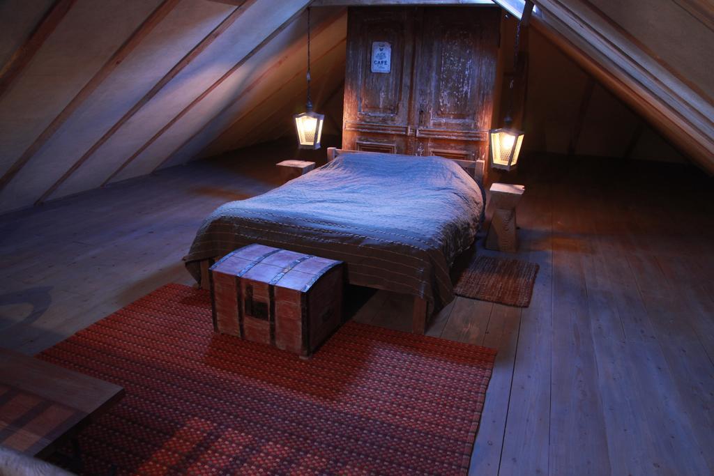 Dwor Dawidy Bed & Breakfast Mlynary Bilik gambar